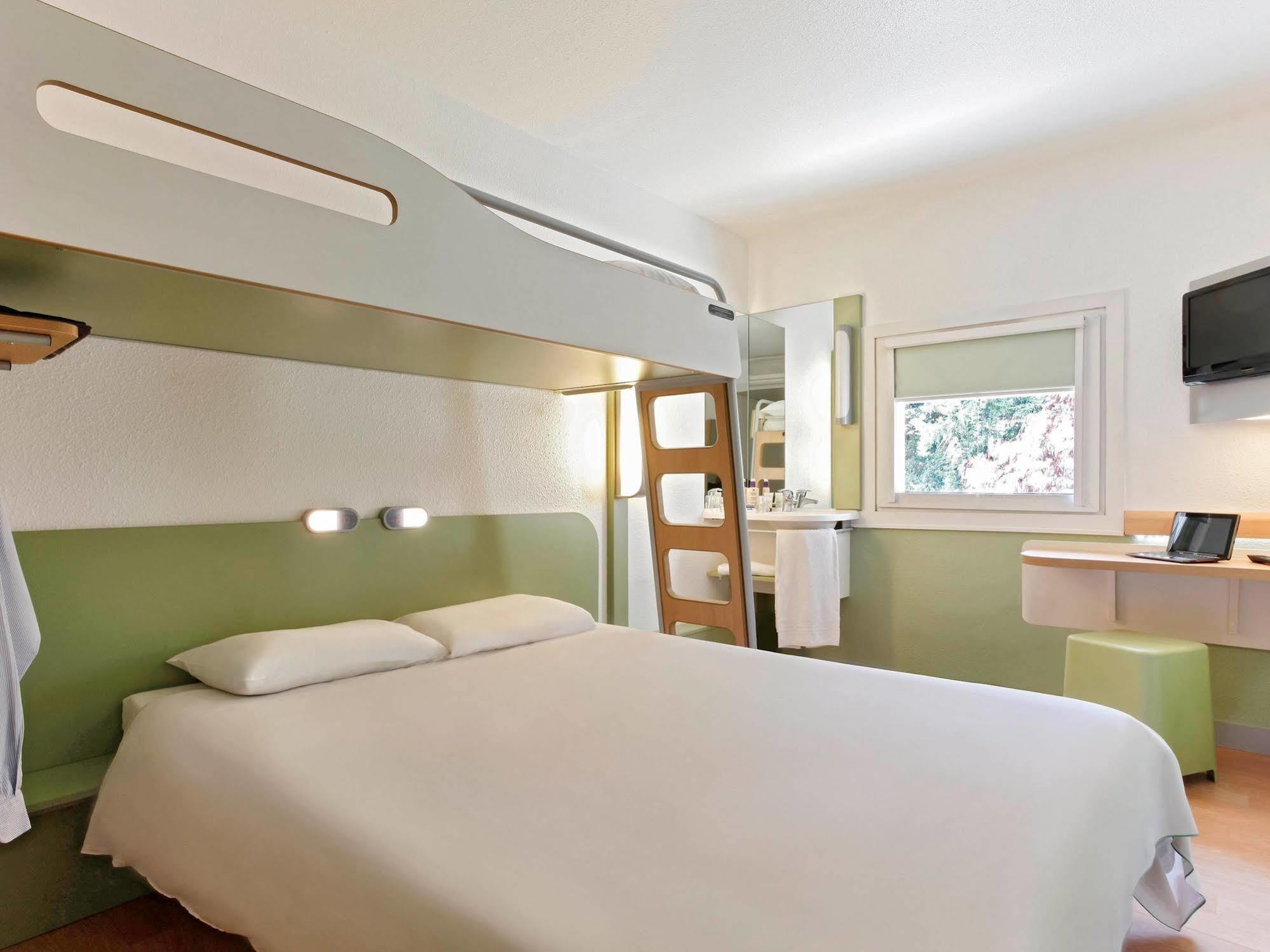Ibis Budget Aix En Provence Est Le Canet Мерой Екстериор снимка