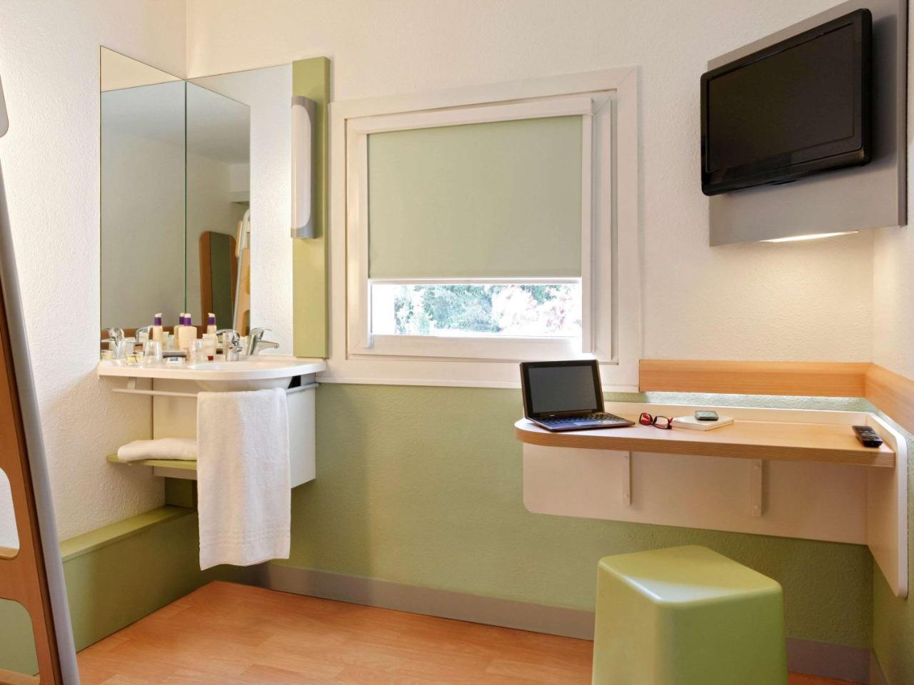 Ibis Budget Aix En Provence Est Le Canet Мерой Екстериор снимка